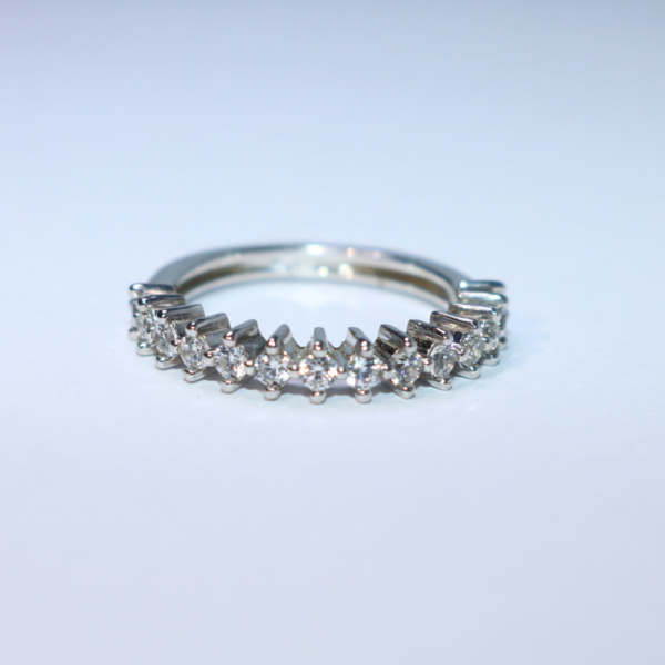 ANILLO CIRCONES BLANCOS